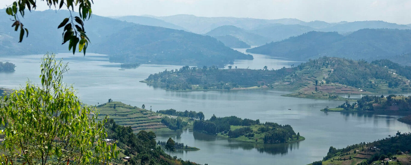 Why Lake Bunyonyi Is Perfect for Couples: Uganda’s Romantic Getaway!